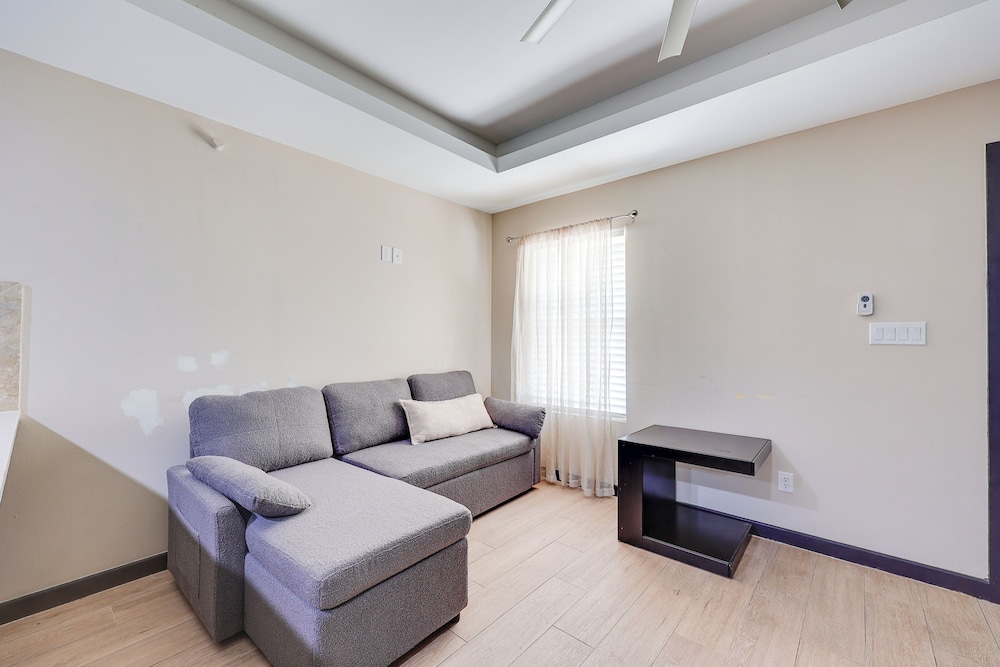 1 Mi to Dtwn Mcallen: Convenient Home Near Parks