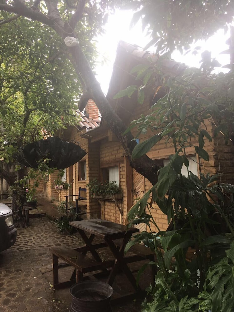 Cabañas Los Adobes