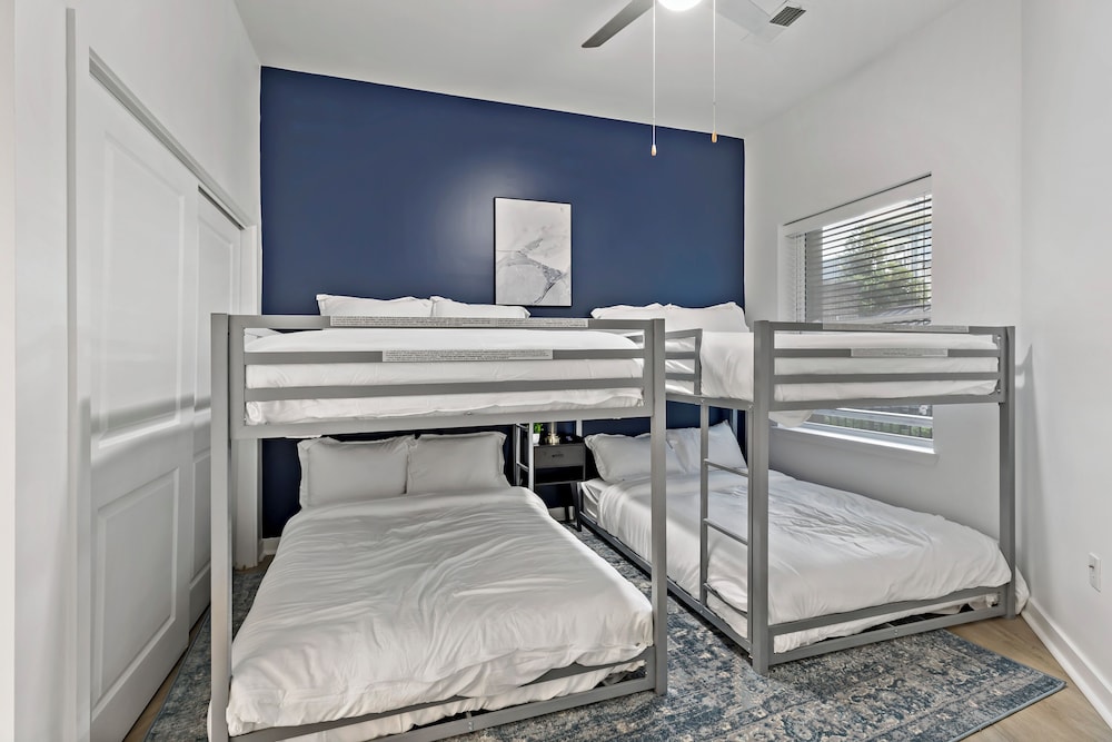 ROVE LIVING/KB - Midtown205