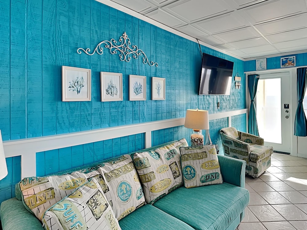 Continental Condominiums II by Resort Collection