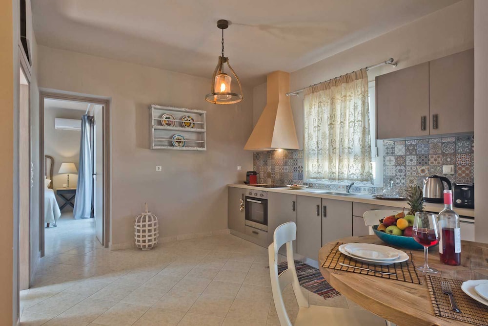 Elaia Villas