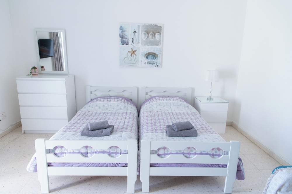 Themis Apartments