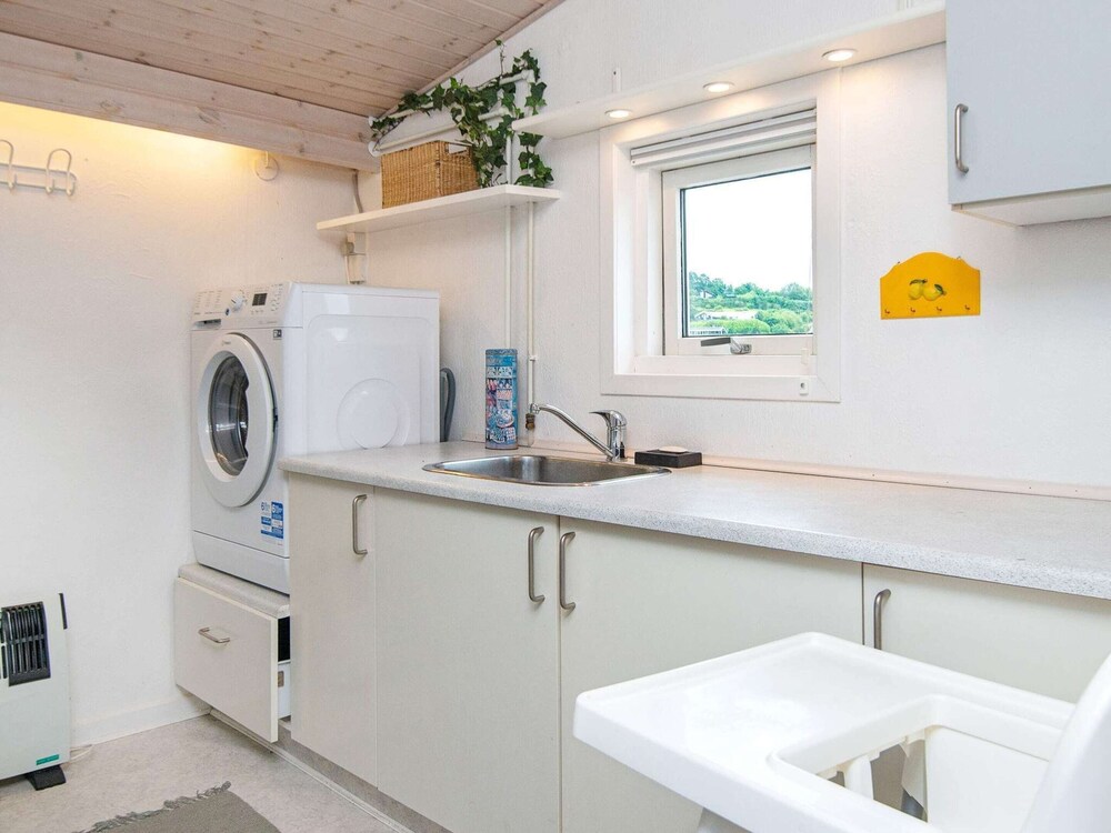 6 Person Holiday Home in Ebeltoft view 4