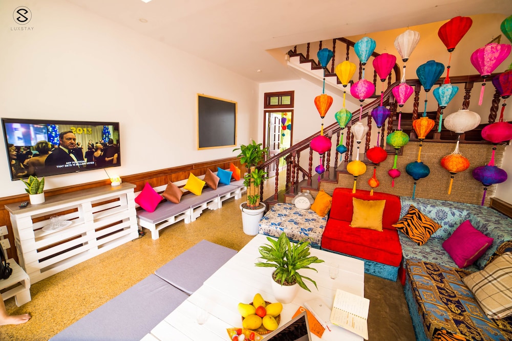 Em Am Homestay - West Lake