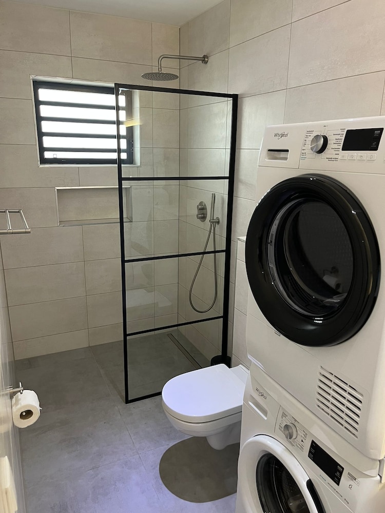 Apartment Serena, Mambo Beach