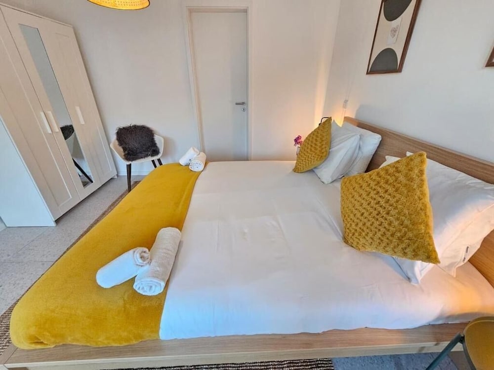 New 2BR Flat in Limpertsberg City center