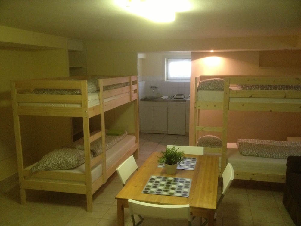 Hostel Lakeside