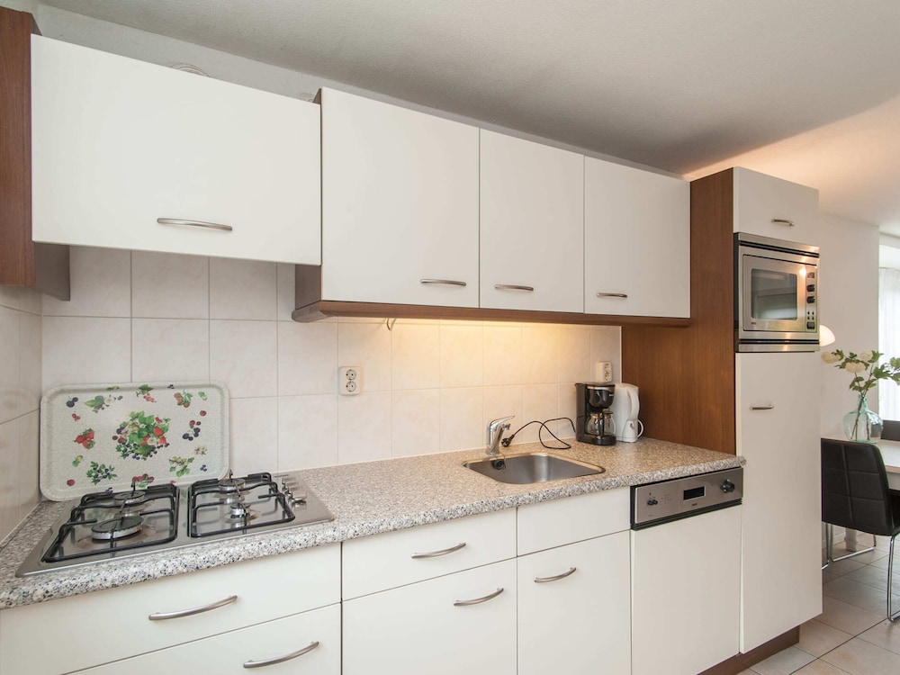 Nice House with Large Garden in Noordwijk & near Sea view 5