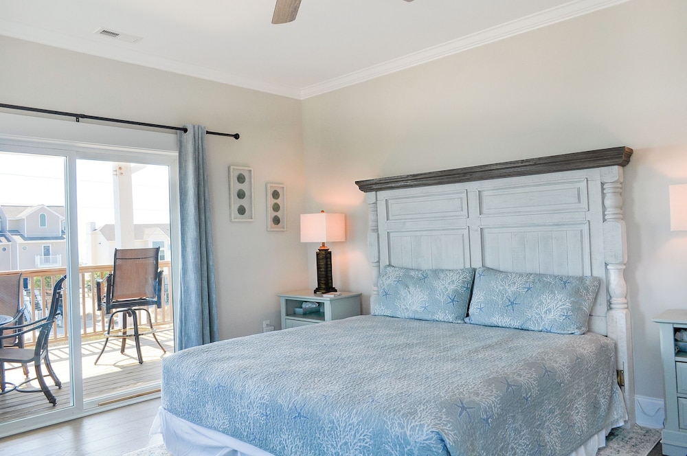 Family Tides by Topsail Realty