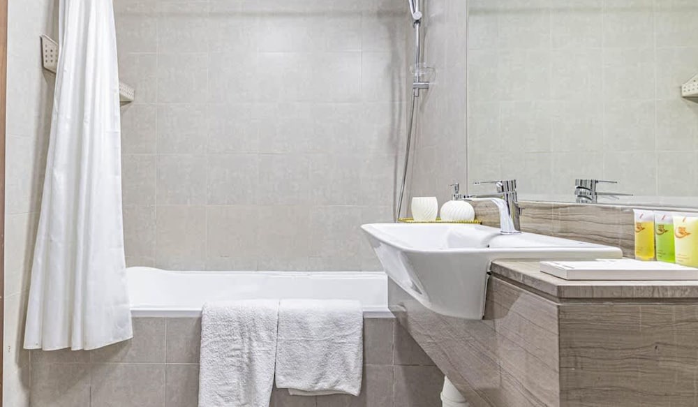 Cozy Studio Apt in Azizi Shaista Prime Al Furjan