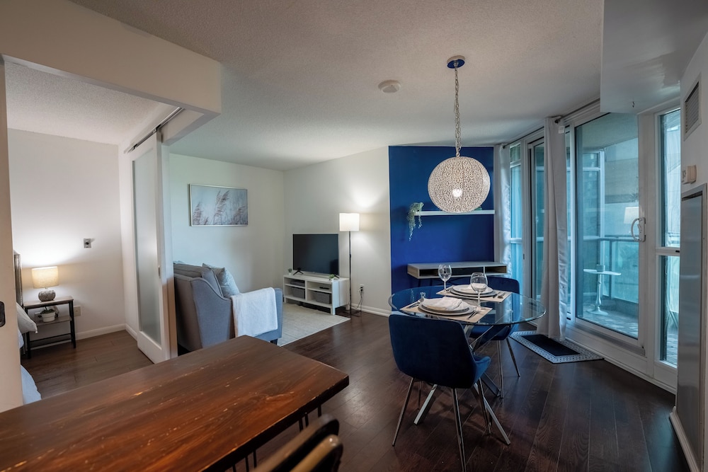 Fort York Suite
