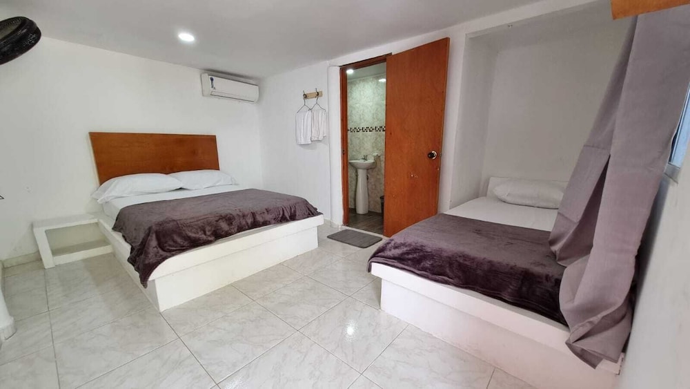 LAS CASCADAS HOSTEL TAYRONA