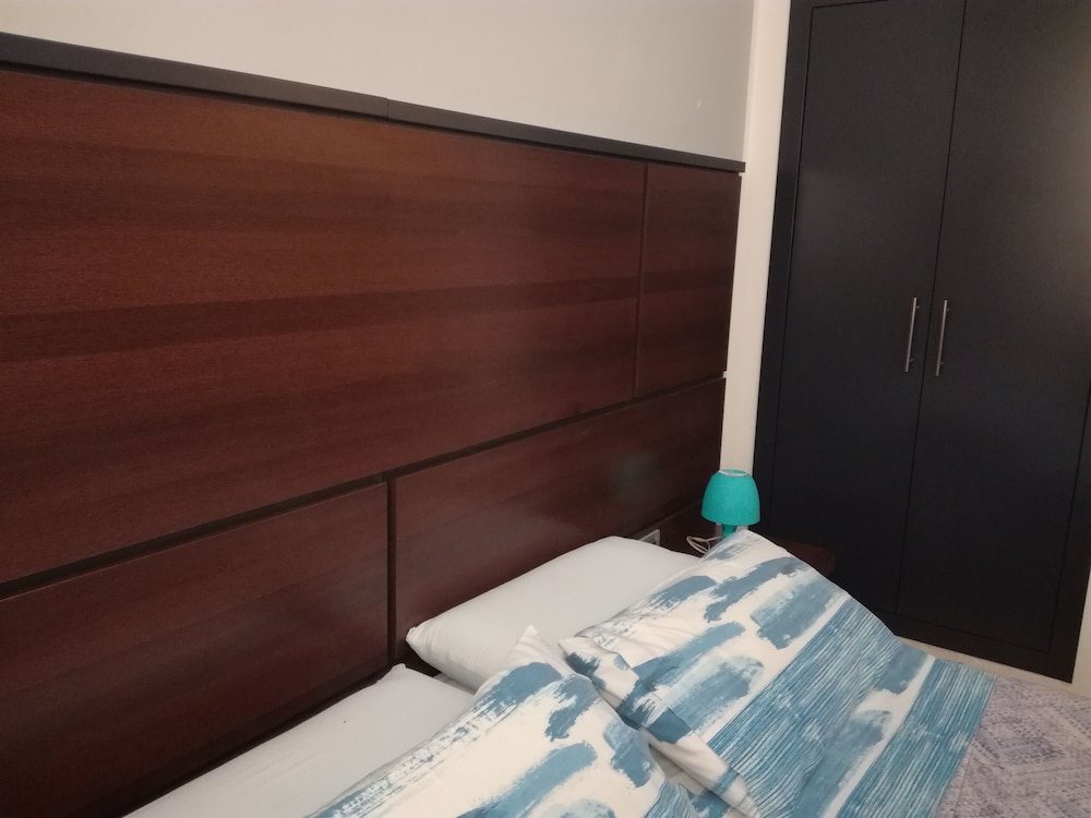 Double H Ungheria en Palermo — bedroom