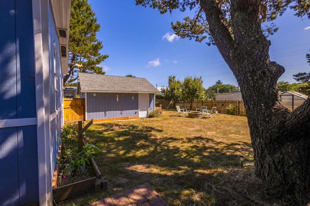 Enjoy Coastal Comfort in This Relaxing Retreat
