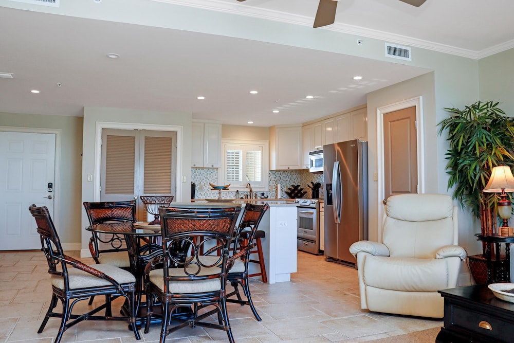 The Villas #302