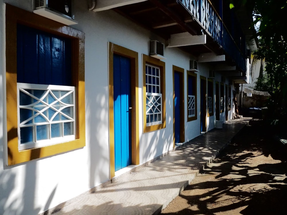 Hotel Pousada Casa da Colônia - Image 1