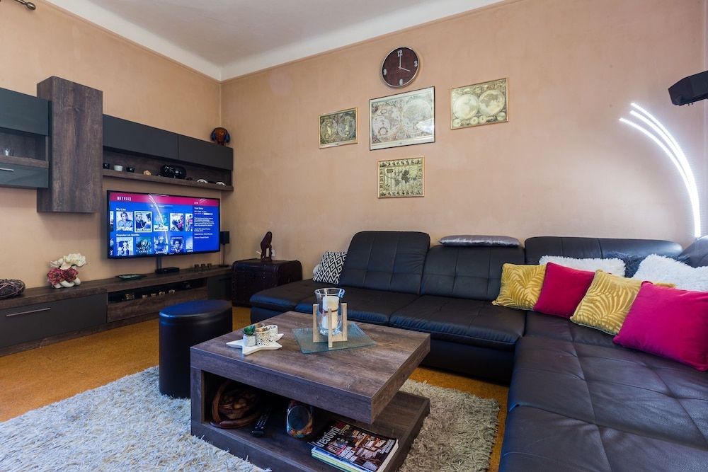 Charming Apartment in Zadar With City Views