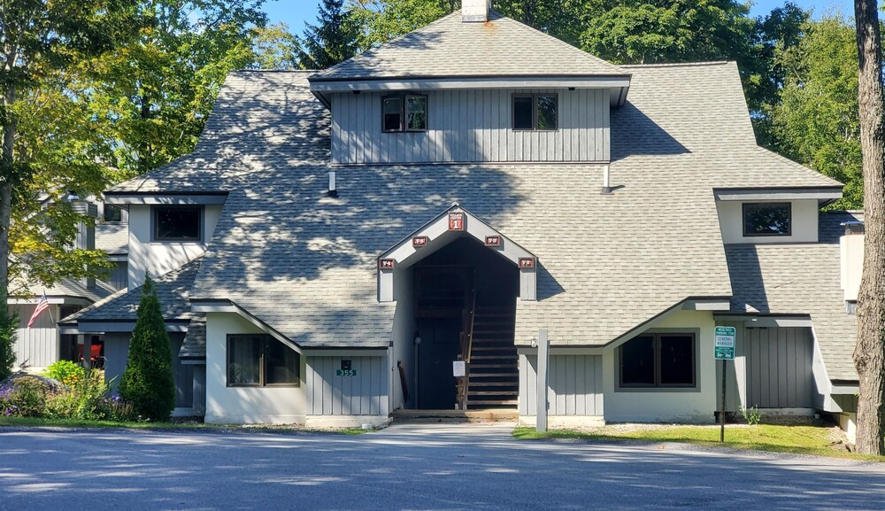 Photo 33