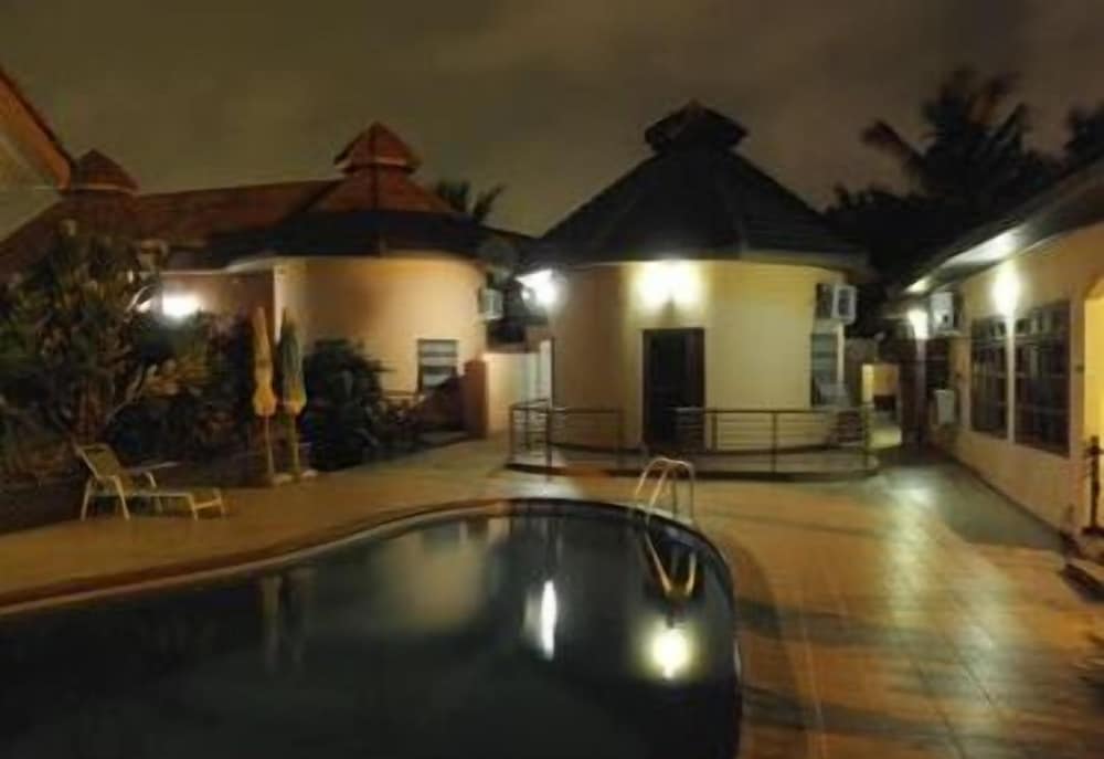 Ponderosa Travel Lodge