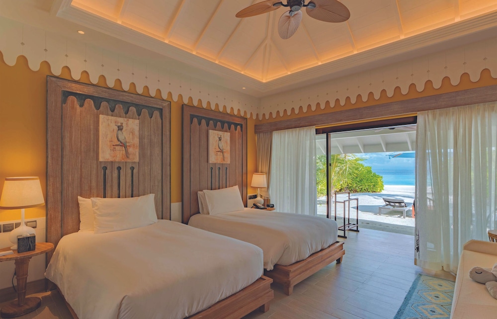 SAii Lagoon Maldives, Curio Collection By Hilton 42