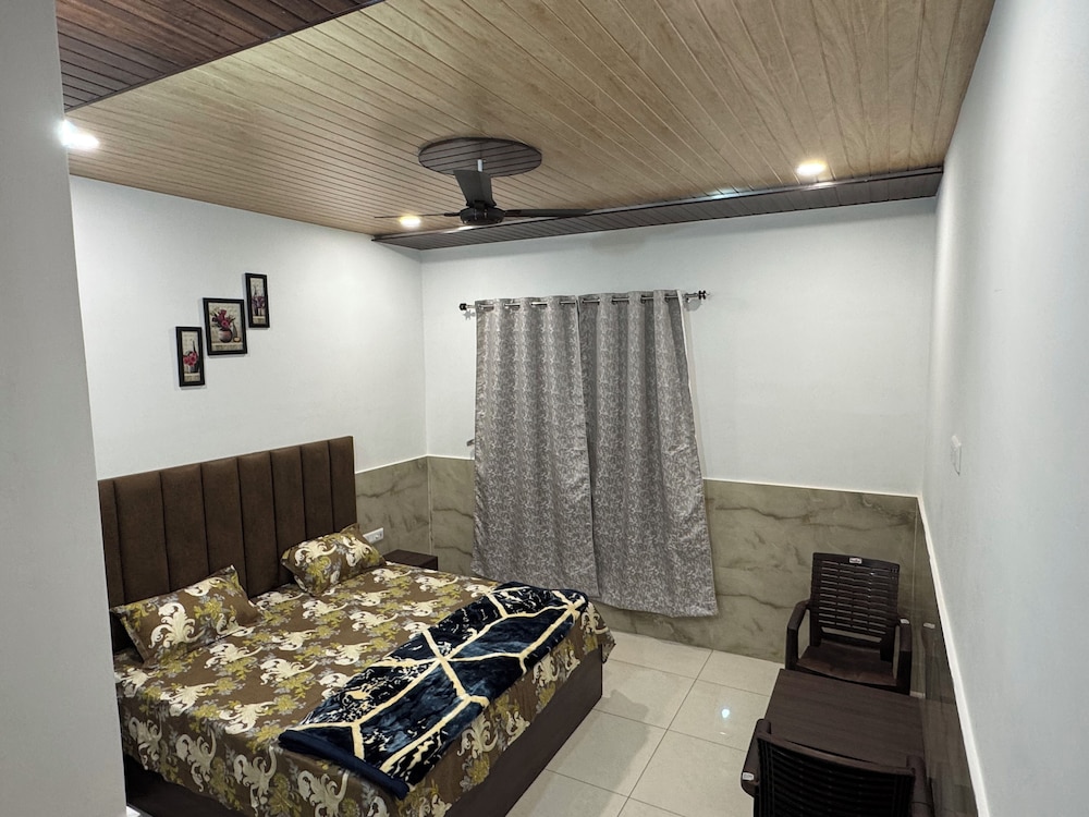 Hotel Utsav