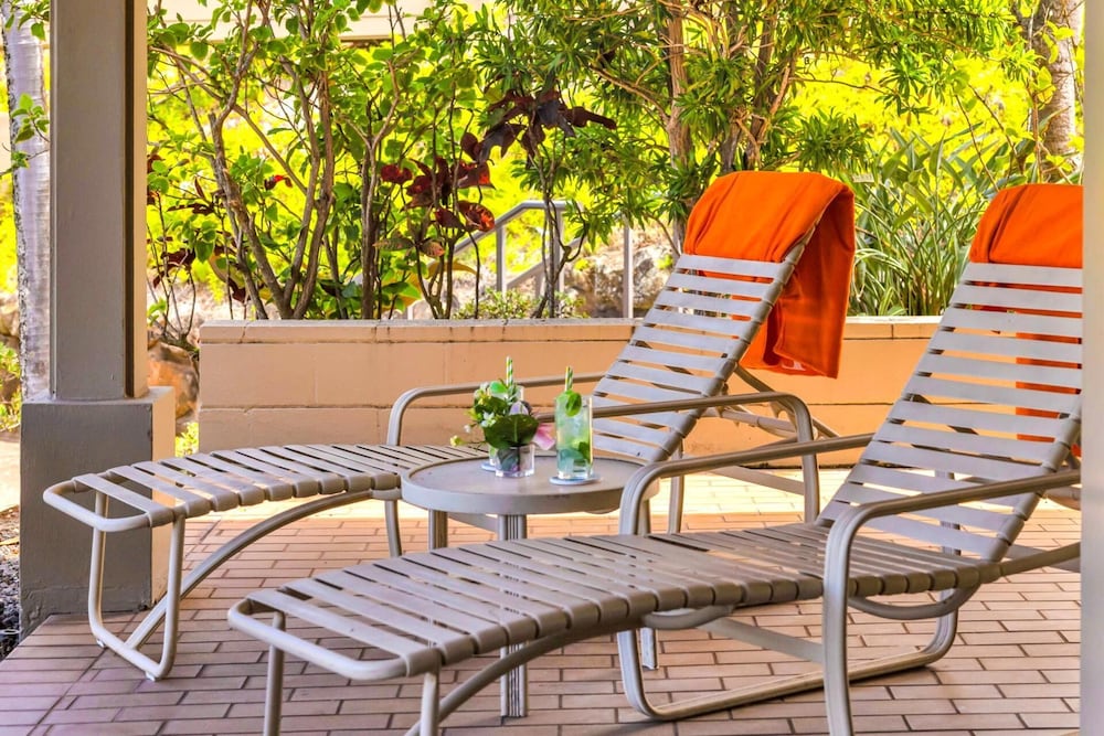 NEW KBM Resorts Free CAR Kapalua Bay Villas Ocean View 1-bedroom Condo Steps to Beach With Spacious Lanai! Kbv-24g3