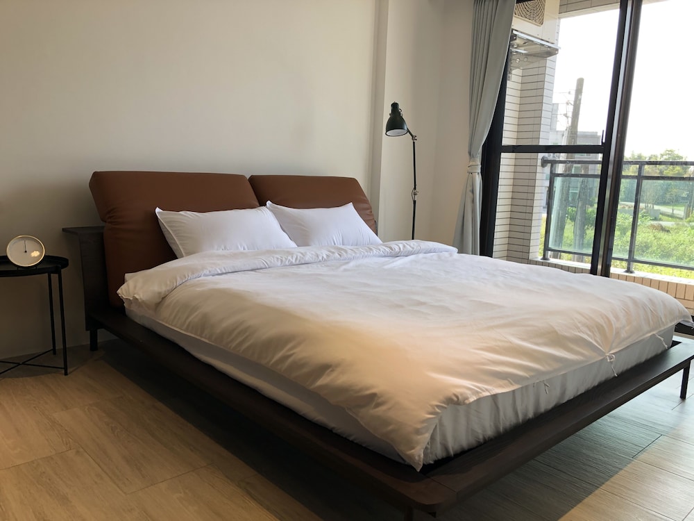 Single Eyelid Hostel view 3