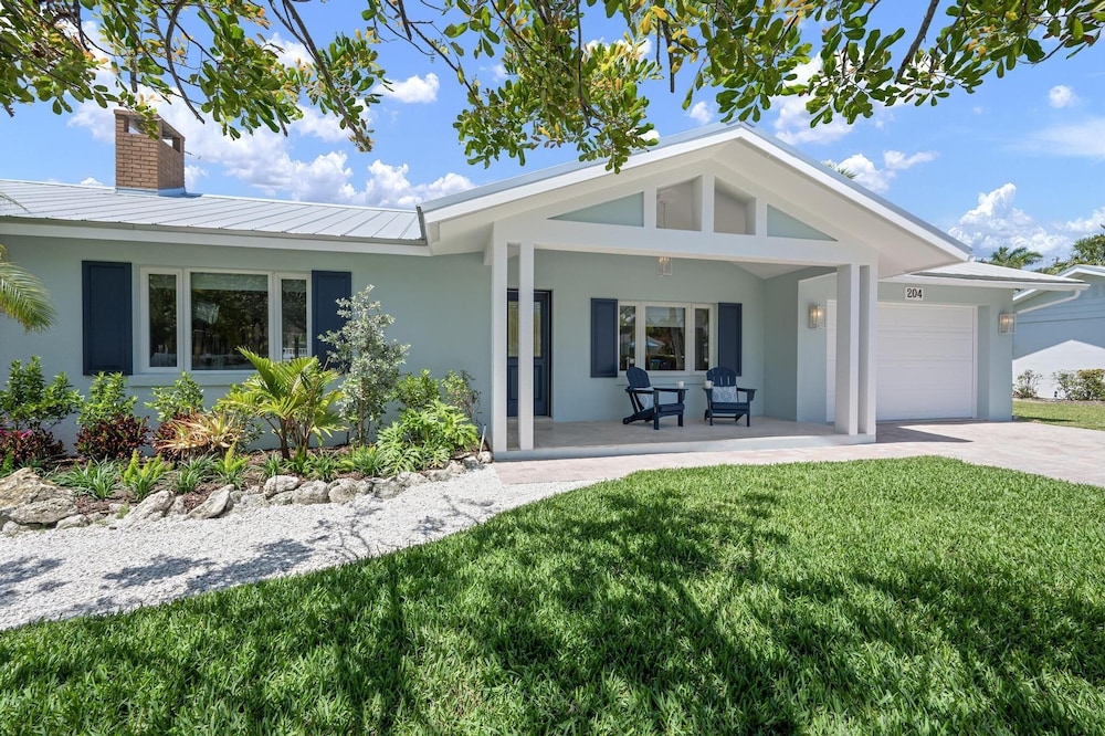 Latitude Adjustment Ami 3 Bedroom Home