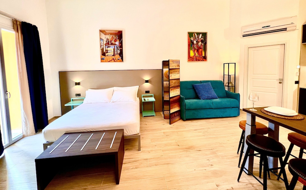 5 Terre hub suite