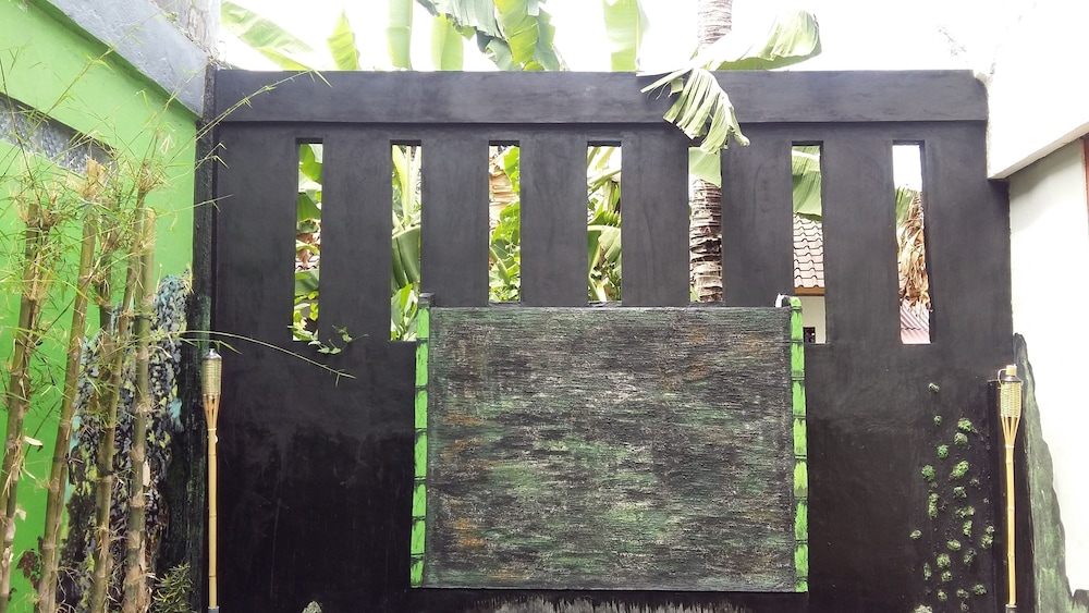 Morotai Camp Hostel -Adult Only