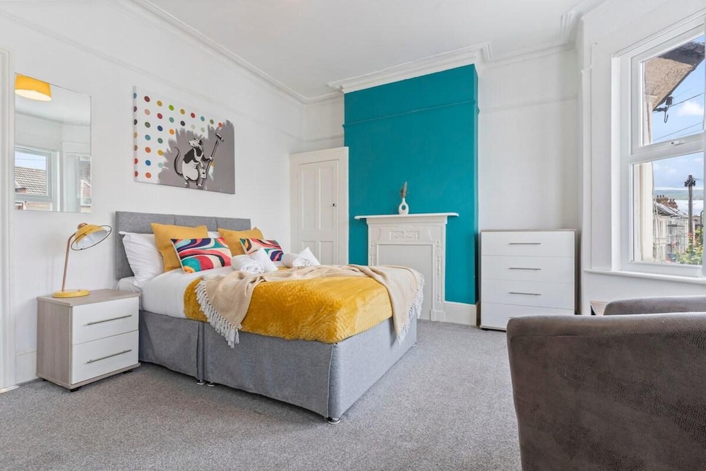 Family London Luxe House With 4 Bedrooms view 2