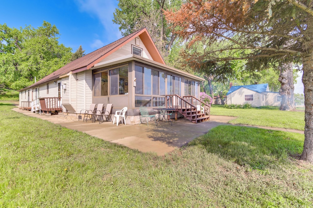 Big Stone Lake Retreat ~ 7 Mi to Browns Valley!