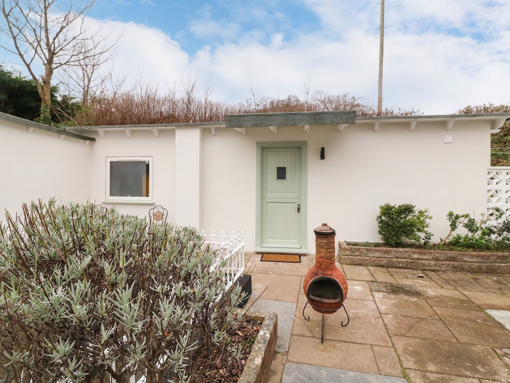 2 Moorlands