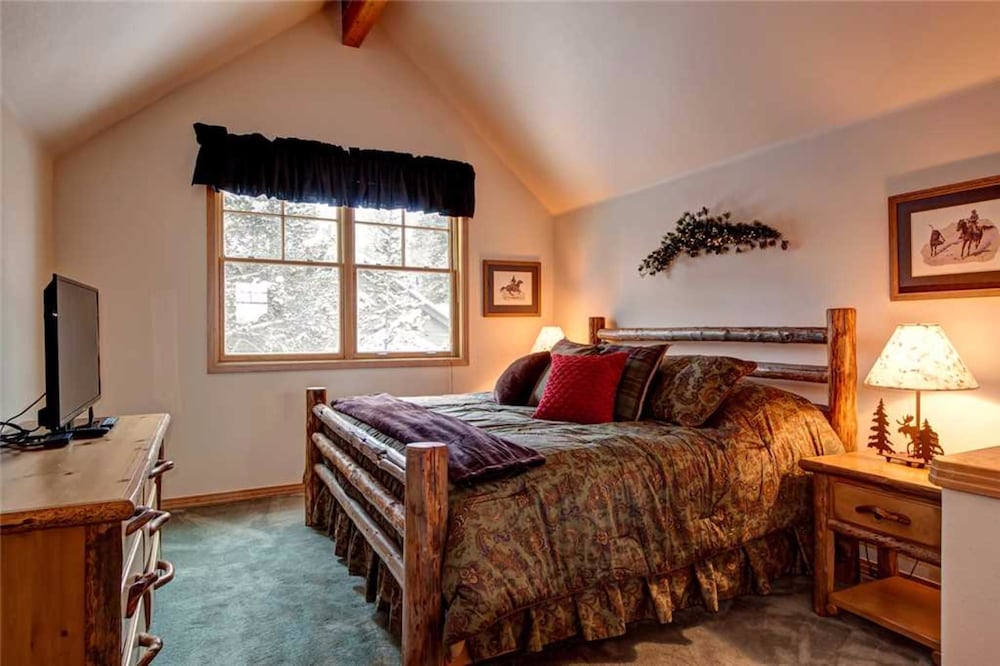 The Corral at Breckenridge by Great Western Lodging view 3