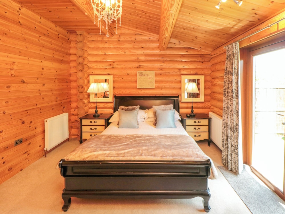 Roseberry Lodge 3
