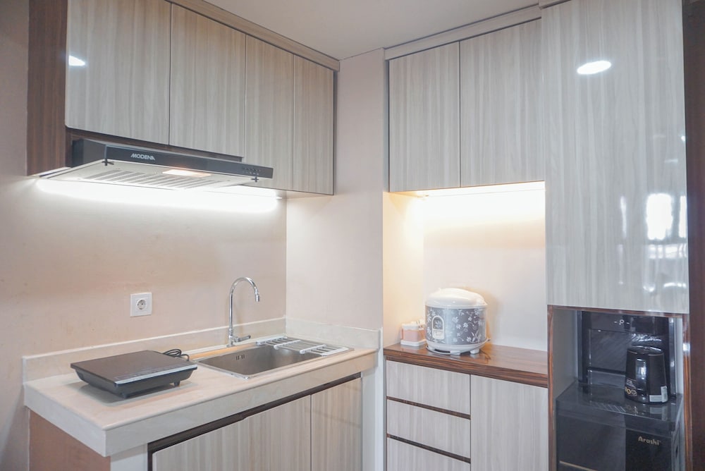 Homey And Cozy 3Br At Meikarta Apartment