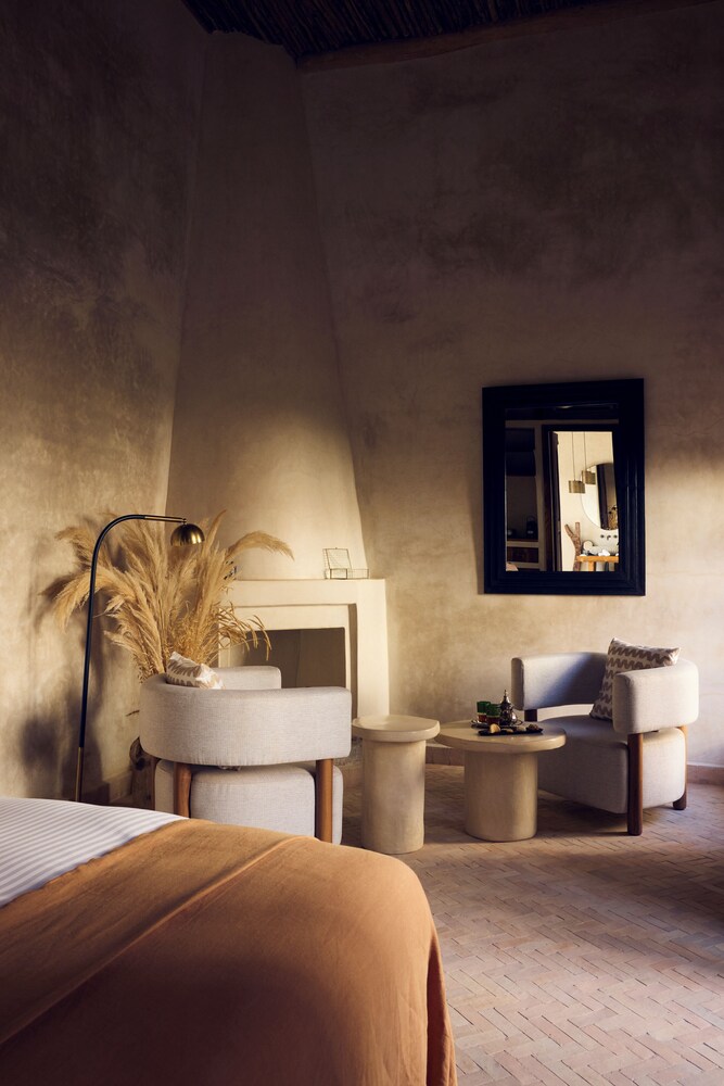 Nobu Riad
