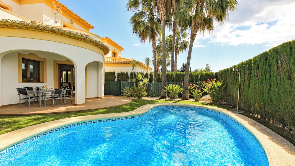 Villa el Palmar With 3 Bedrooms Close to the Beach