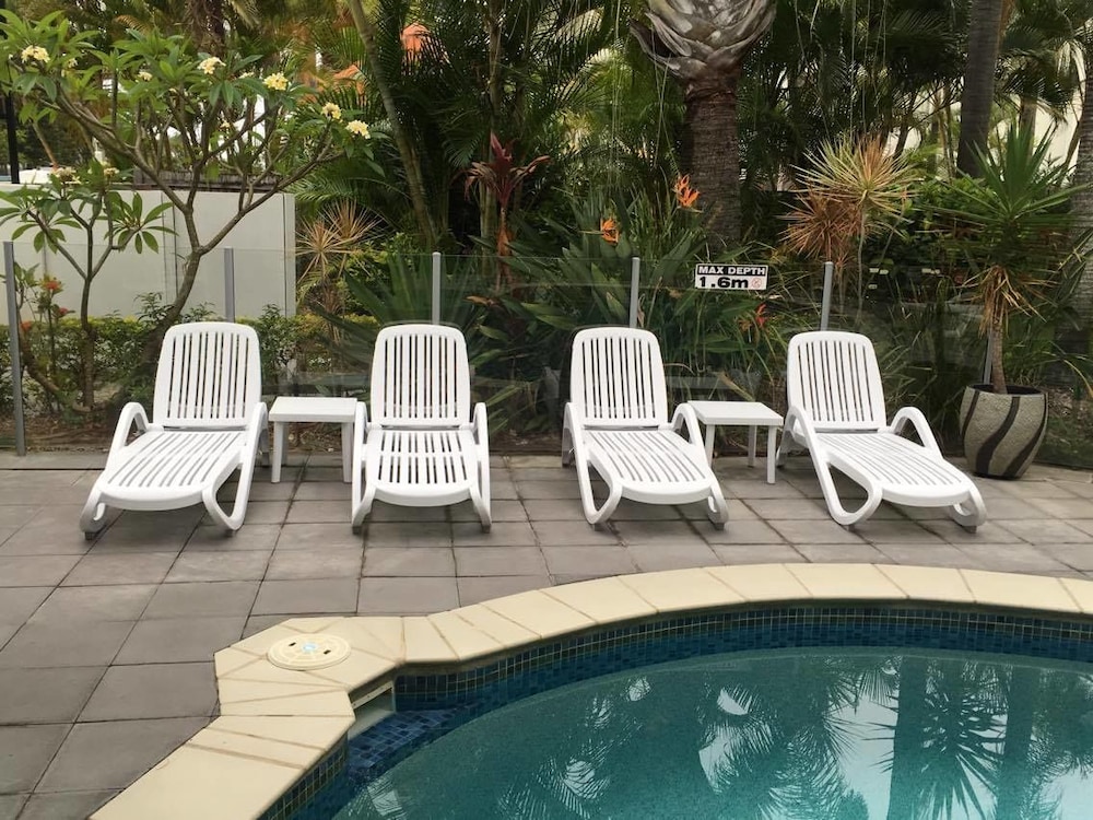 Main Beach Vacations - Scalinada Apartments - Property Image 6