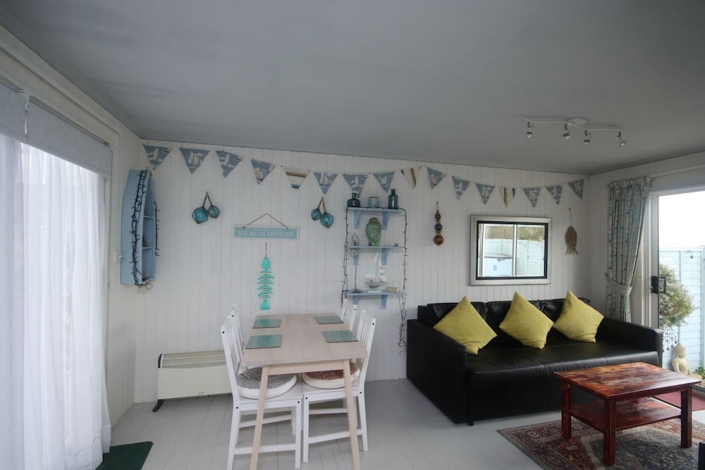 17H Medmerry Park 2 Bedroom Chalet view 4