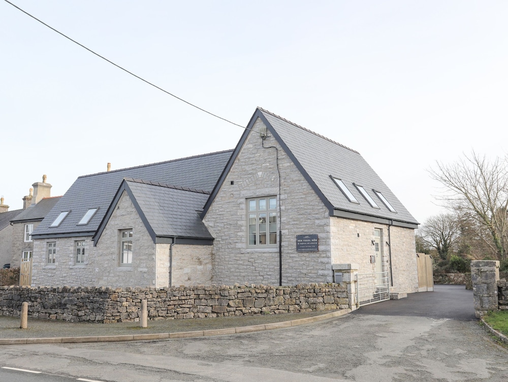Ysgol Fawr