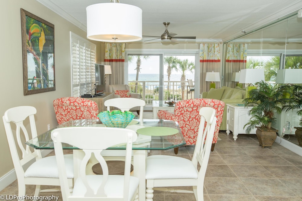 Destin Towers by Holiday Isle