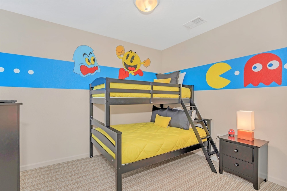 3BR Condo - Hot Tub Games Pool - Near Disney