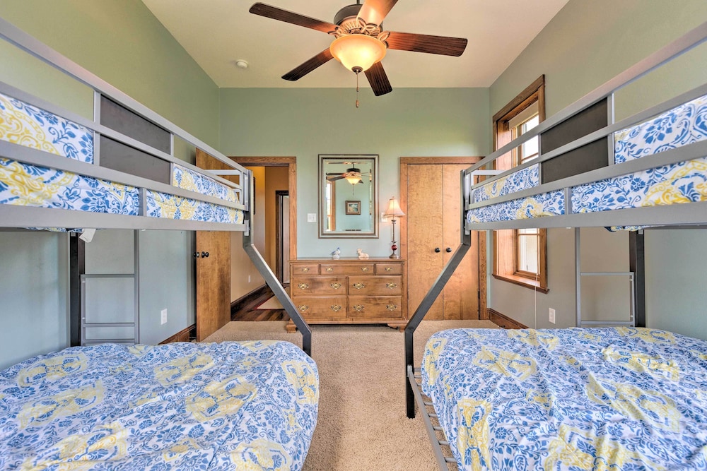 Bright Waveland Home - Walk to Beach Access! view 2