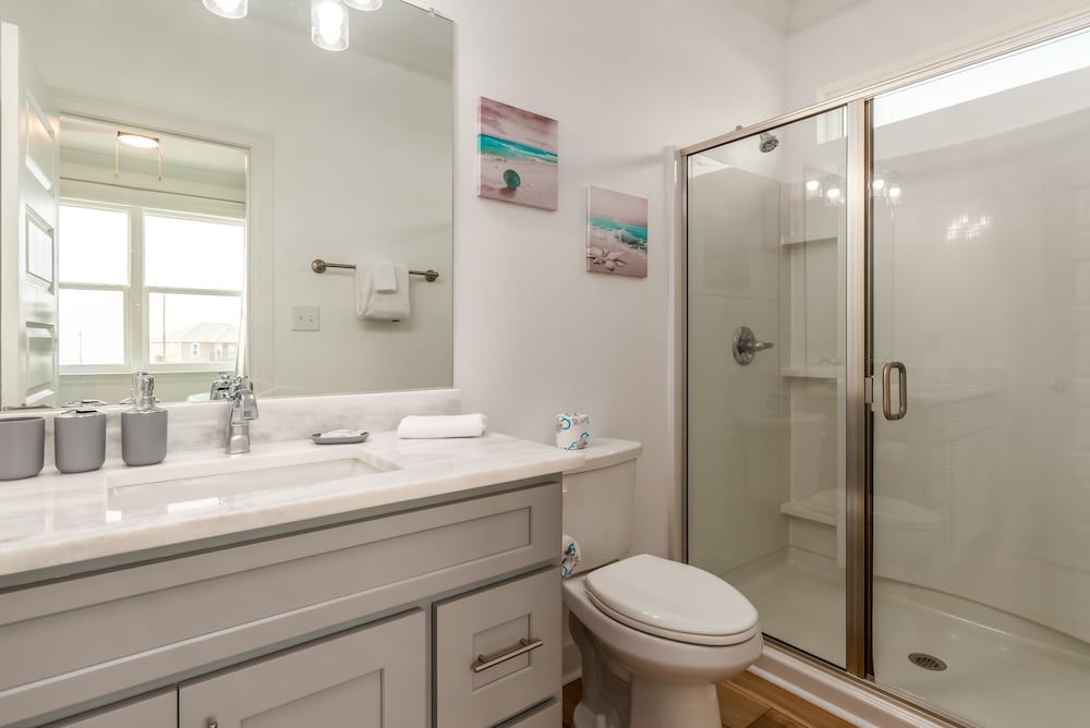 Beautiful C's - 2924 Bienville Blvd 5 Bedroom Home
