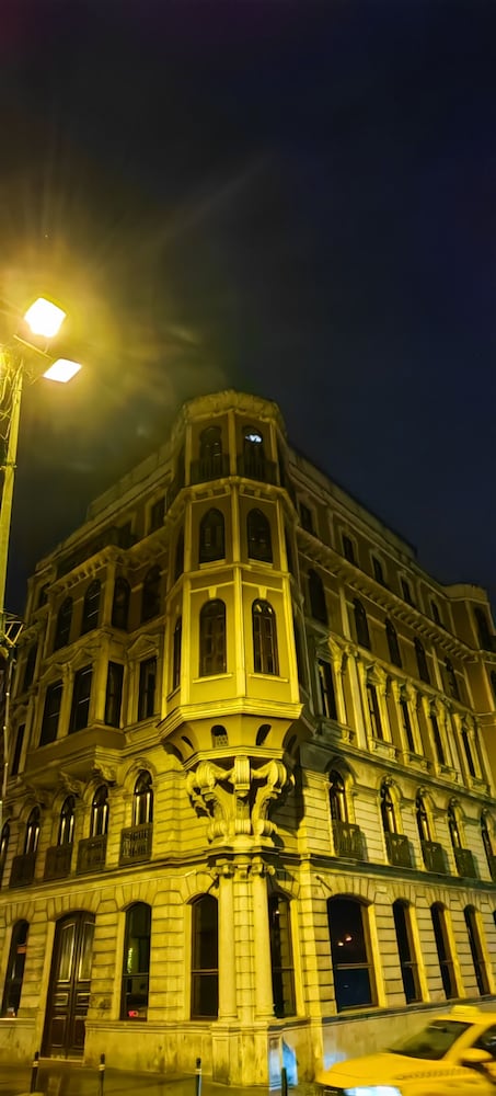 Taksim Diamond Hotel - Image 13