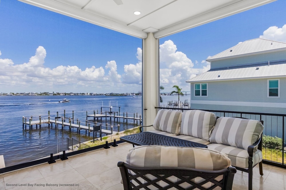 319 Bay & Beach Blessings: Pool Home W/ Water Views! 4 Bedroom Home