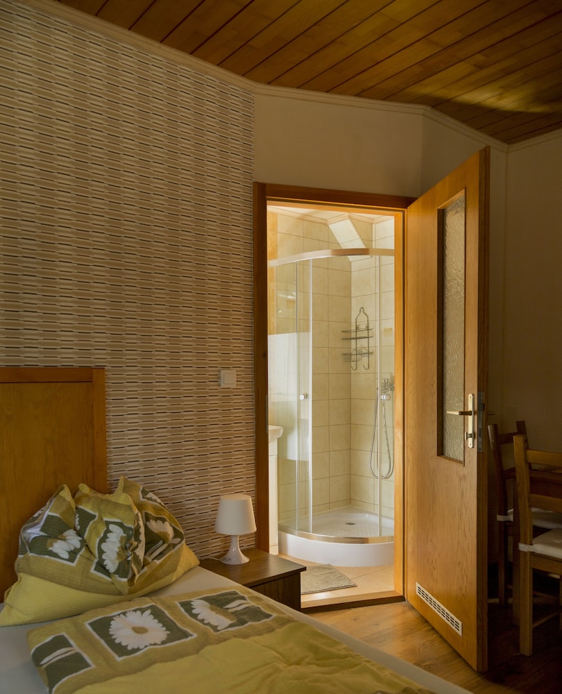 Vadásztanya Apartmanok