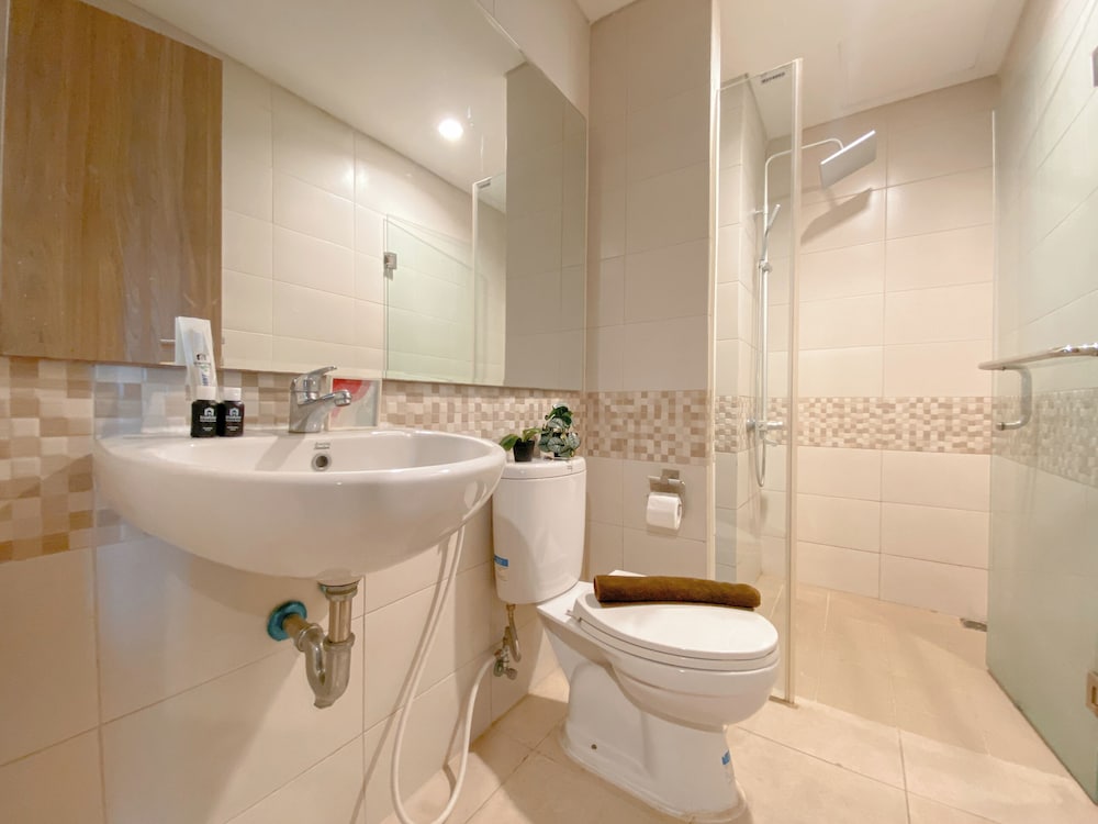 Good Choice and Homey 2BR Apartment Tamansari Iswara