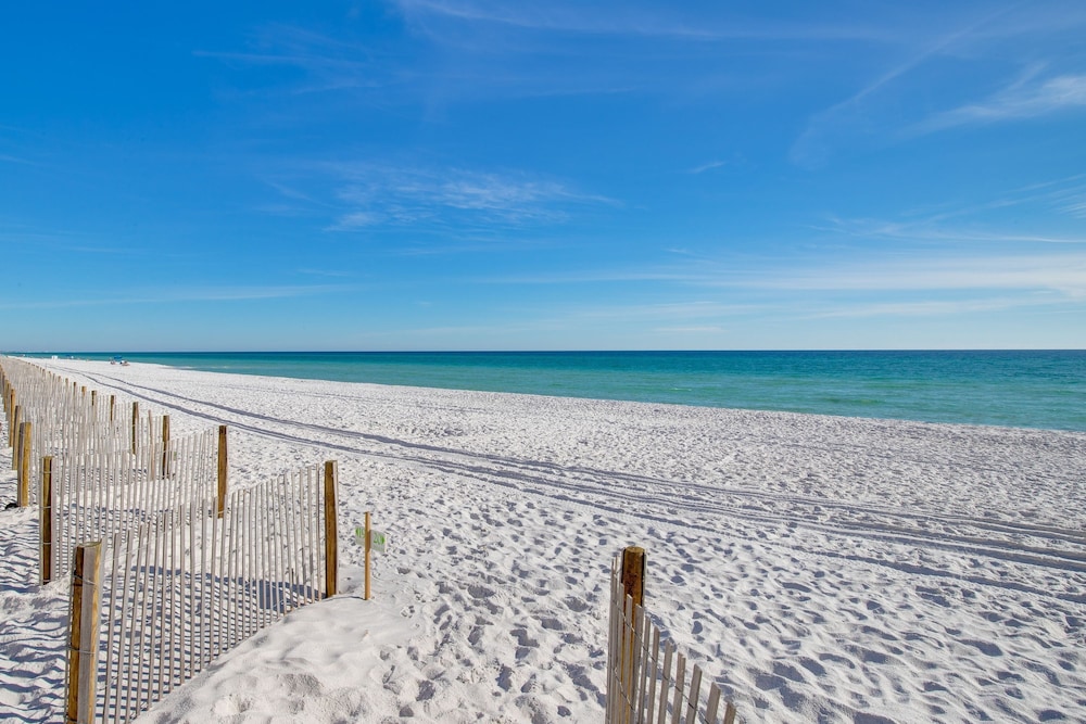 Destiny on the Sand by Avantstay Direct Beach Access Bbq on Large Ocean Facing Patio